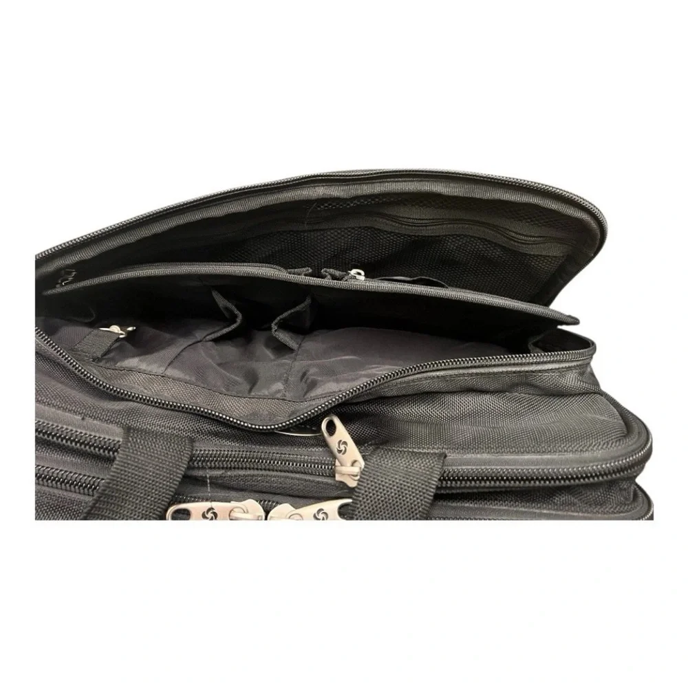 Samsonite 17